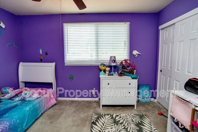 Building Photo - 24535 Leafwood Dr