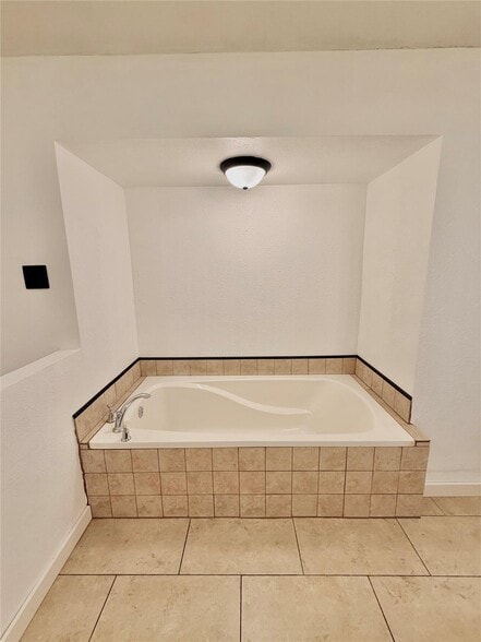 Building Photo - 228 Prairie View Ln