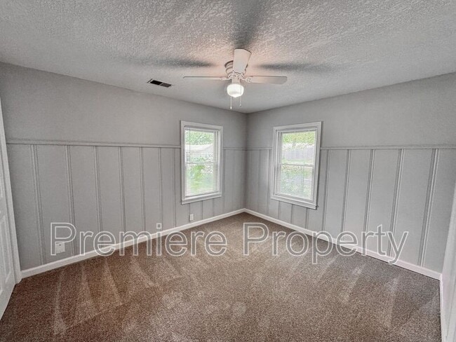 Building Photo - 1107 W 27th St S