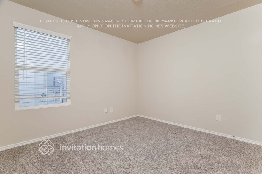 Building Photo - 5734 Leon Pl