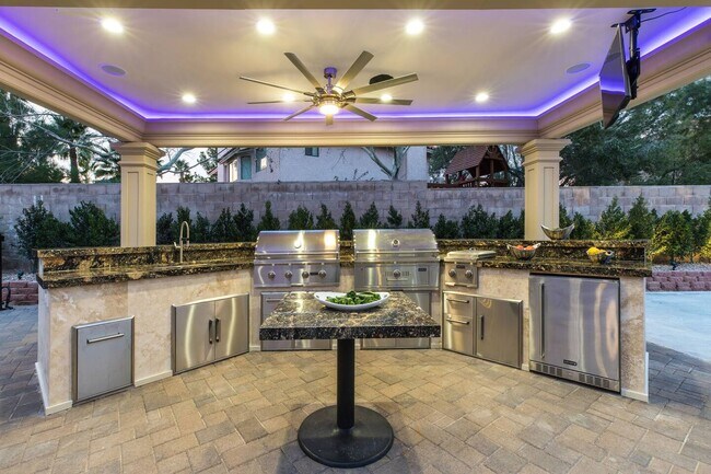 Building Photo - 9020 Moss Creek Cir