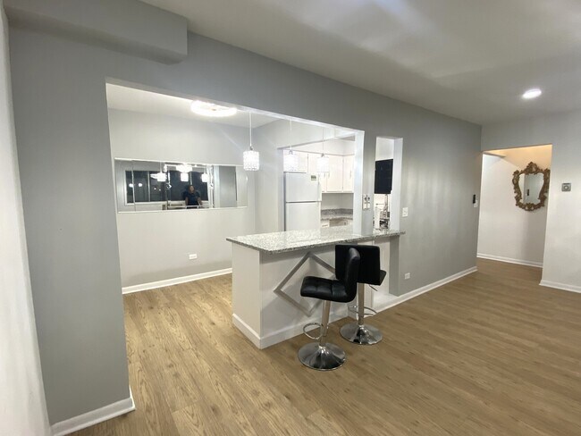 Building Photo - 1415 W Pratt Blvd