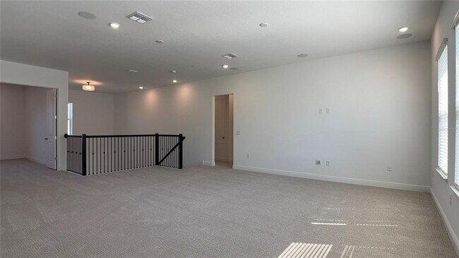 Building Photo - 14415 Crest Palm Ave