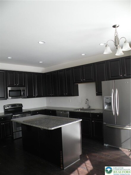 Building Photo - 6092 Valley Forge Dr