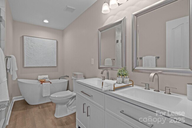 Building Photo - 302 Flanders Dr