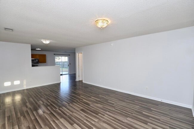 Building Photo - 1749 Mossberg Dr