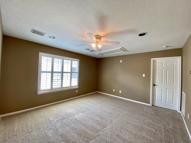 Building Photo - 6302 Spring Tide Ct