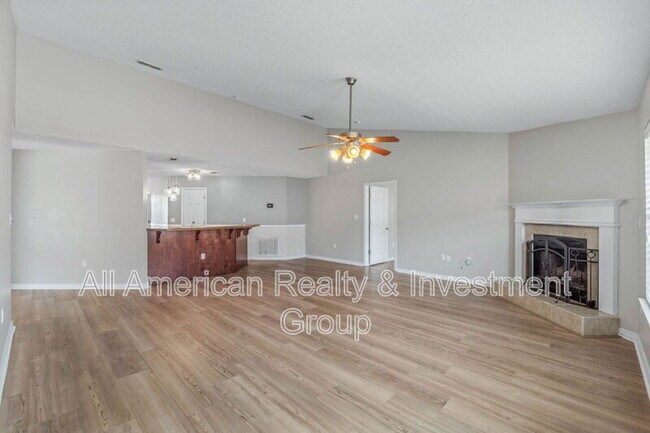 Building Photo - 203 Citadel Ln