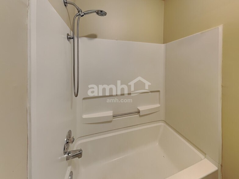 Building Photo - 6261 Sharpsburg Ct NW