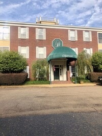 Building Photo - 2 bed, 2 bath apartment in Jackson!