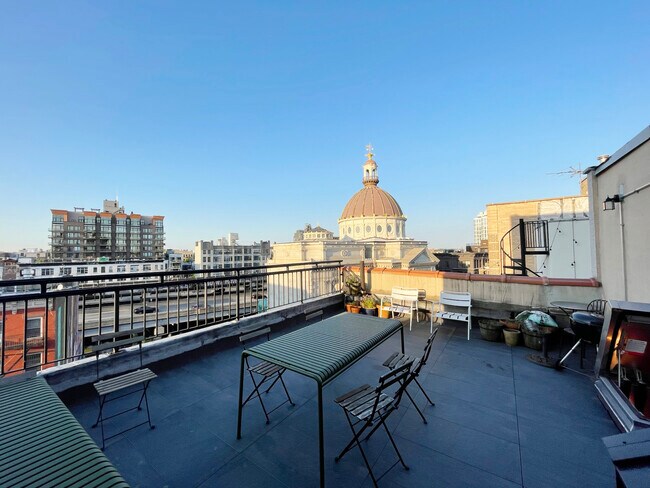 Terrace - 154 Broadway