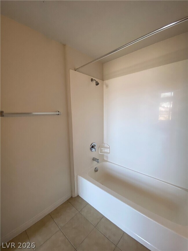 Building Photo - 20 E Serene Ave