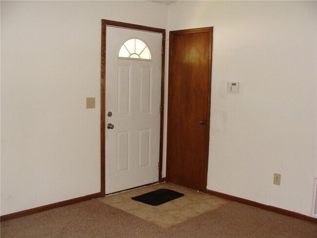 Building Photo - 2331 Newgate Dr