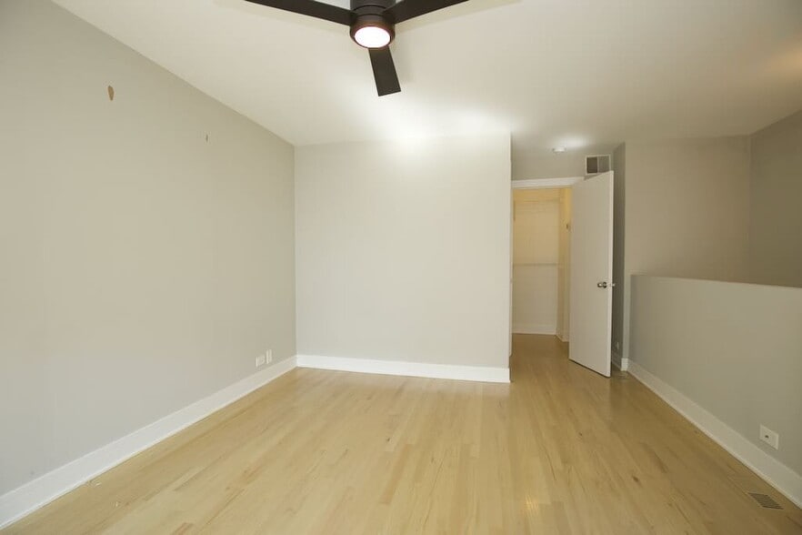 Building Photo - 949 W Grace St