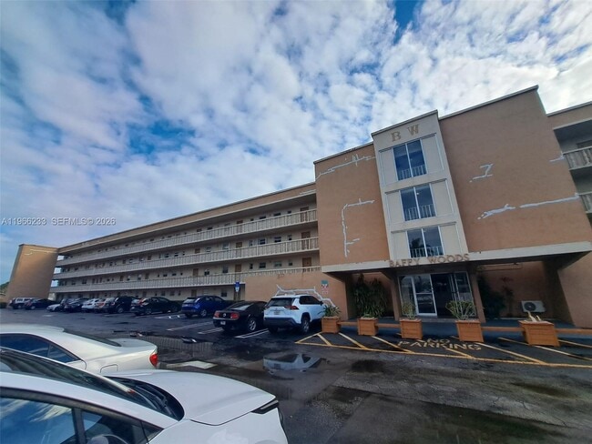 Building Photo - 5100 SW 90th Ave