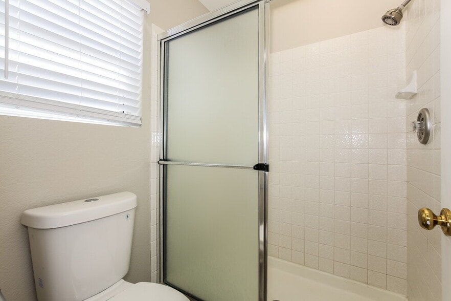 Building Photo - 1724 Villa Vista Way