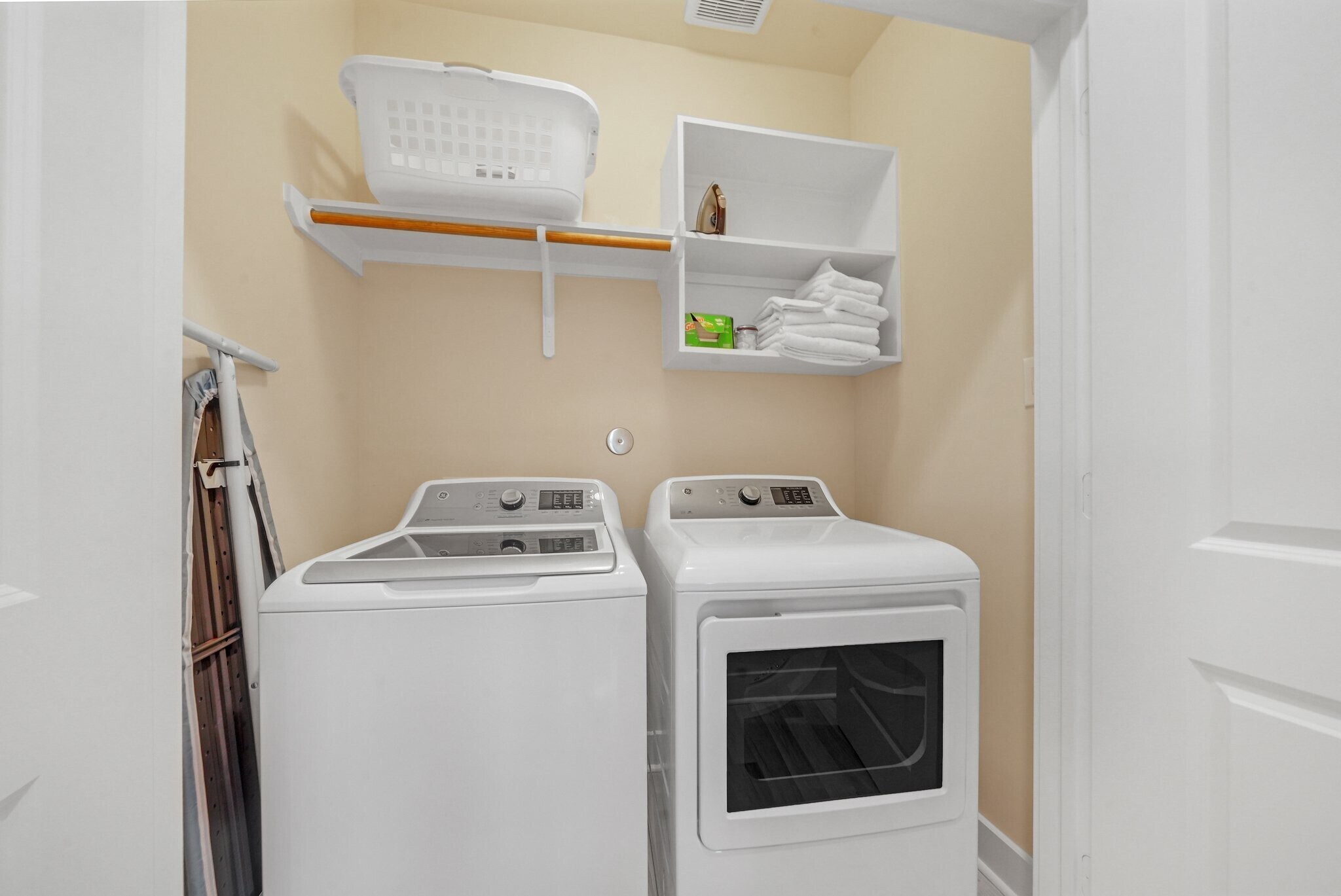 Building Photo - 6746 Del Rio St