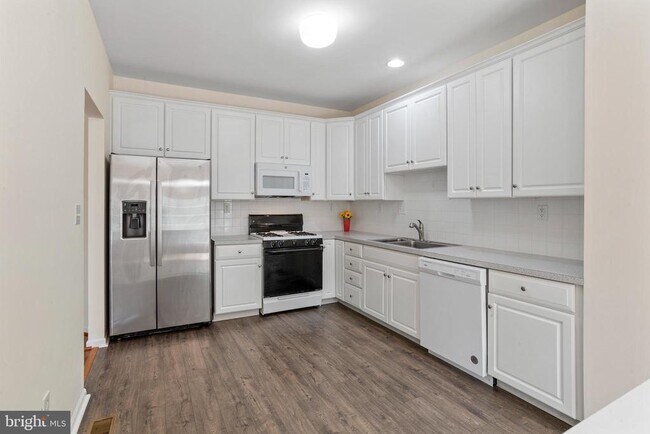 Building Photo - 54 Nestlewood Way