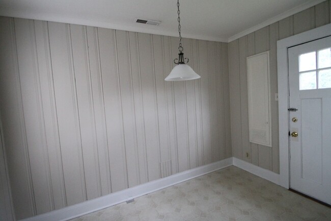 Building Photo - Exclusively Offered by Muse Realty, LLC