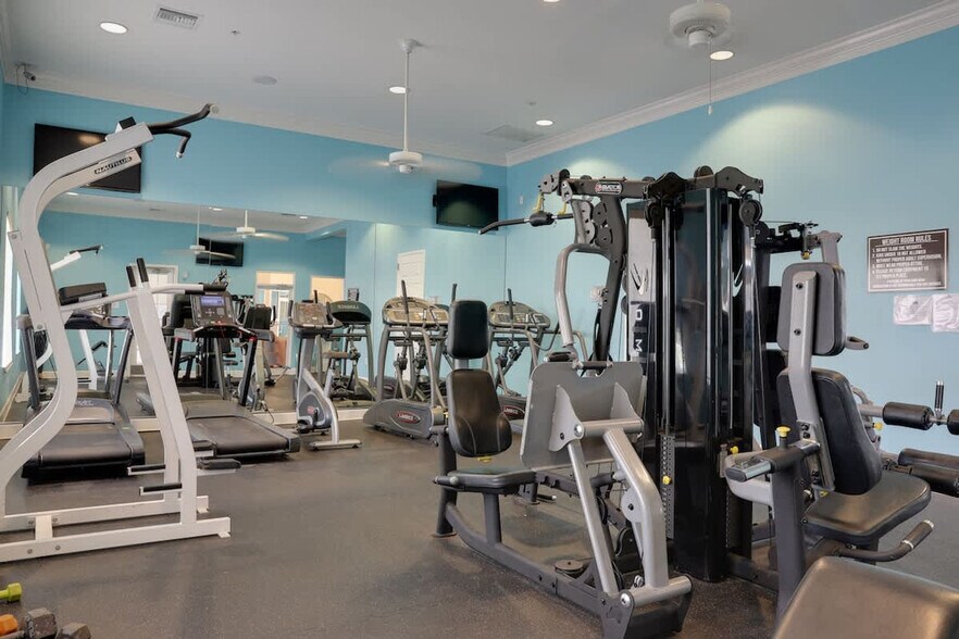 Building Photo - 230 Ballo Dr