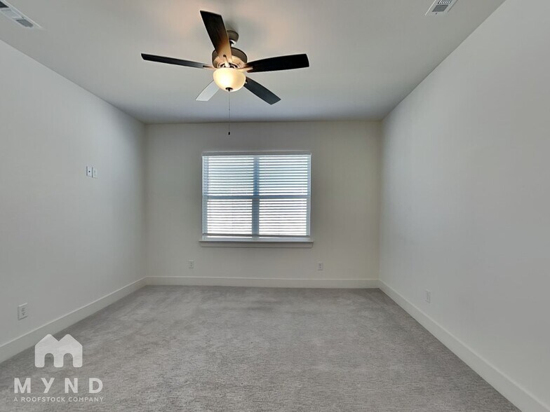 Building Photo - 192 Fletchers Wy