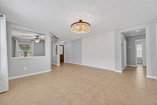 Building Photo - 16238 Ranchland Ln