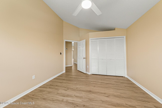 Building Photo - 1050 Fieldstone Dr