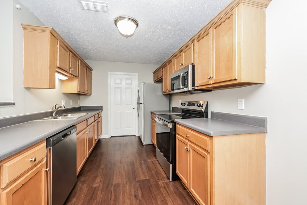 Building Photo - 1243 Lasalle Dr