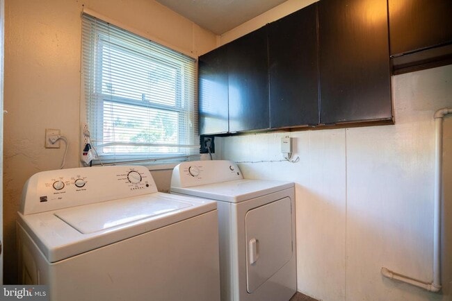 Building Photo - 3113 Shield Ln