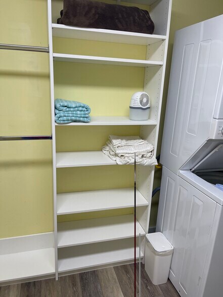 Building Photo - 1603 Palmetto Dr