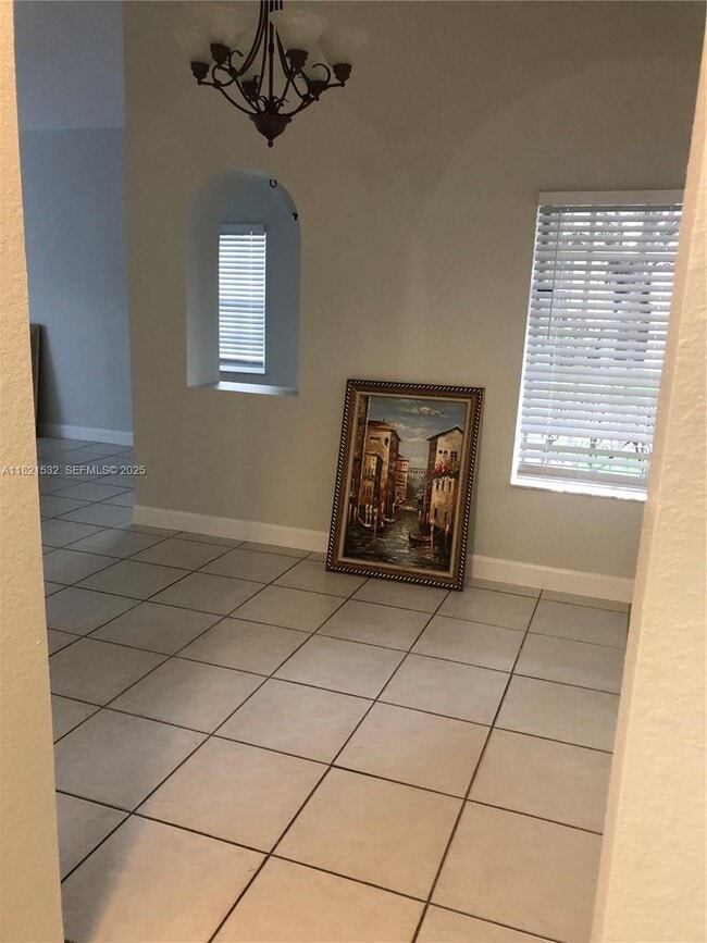 Building Photo - 10932 NW 69th St