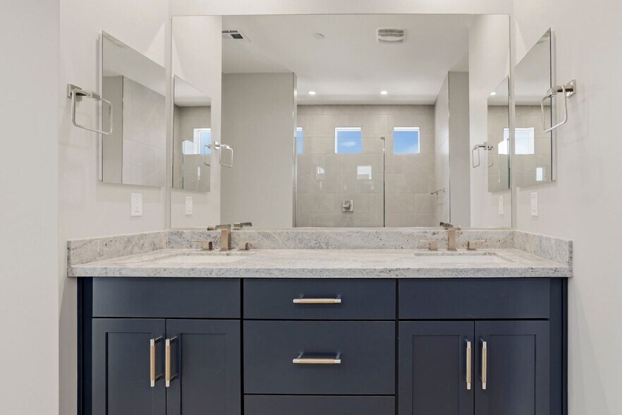 Building Photo - 943 Cumberwood Ct