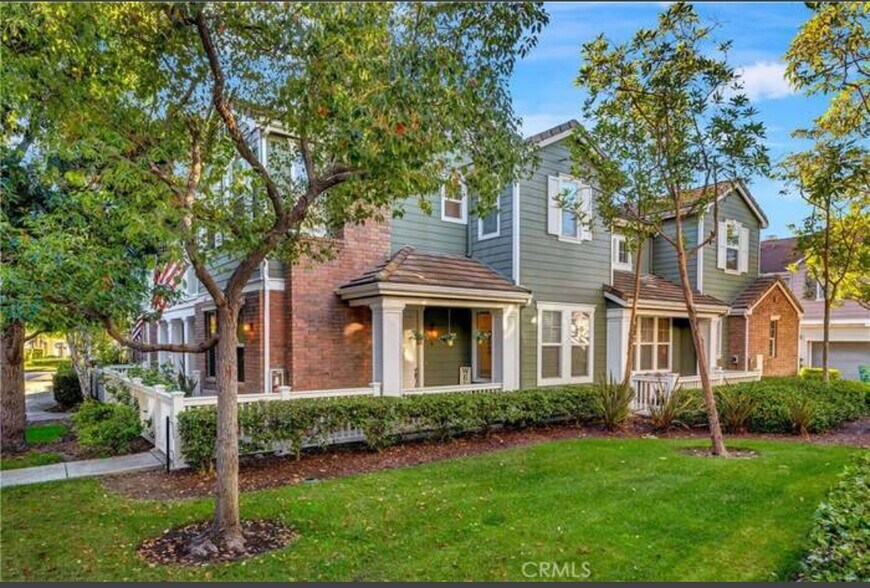 Building Photo - 16 Shelburne St