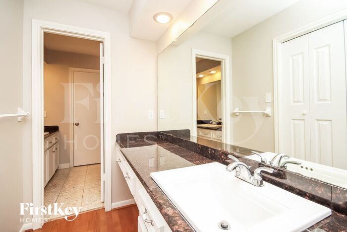Building Photo - 4407 Deerfield Village Dr