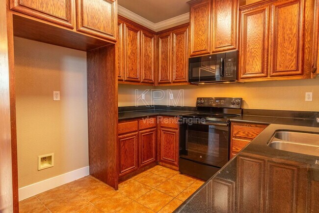 Building Photo - 2537 Plymouth Oaks Ct