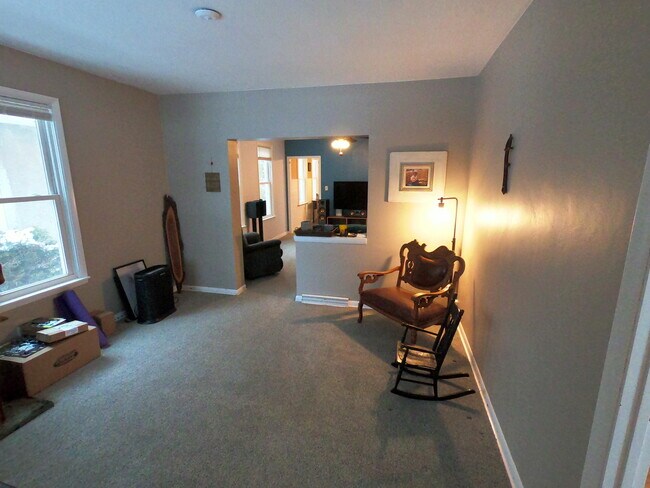 Building Photo - 2743 S Clement Ave