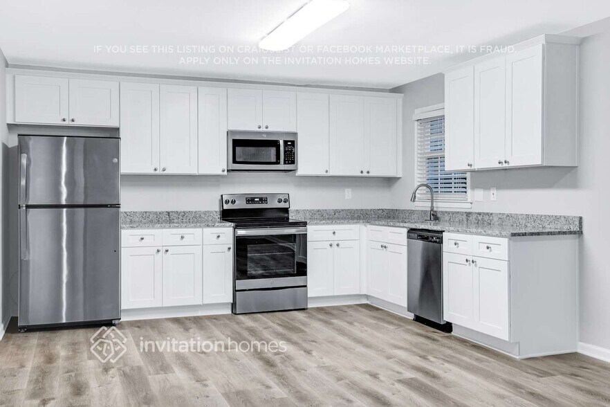 Building Photo - 3488 Pheasant Ct