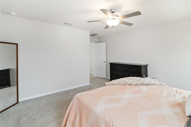 Building Photo - 136 Lost Mine Peak Ln