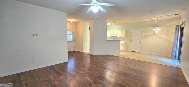 Building Photo - 45 Chemin Pl