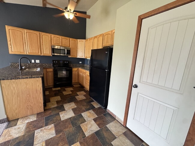 Building Photo - LUXURY RENTAL IN NORTH UTICA – OAK RIDGE VILLAGE
