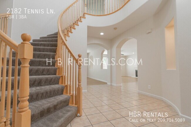 Building Photo - 2182 Tennis Ln
