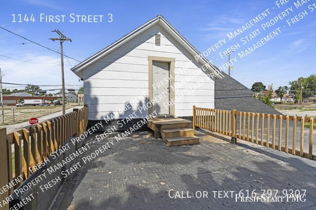 Building Photo - 1144 First Street 3-