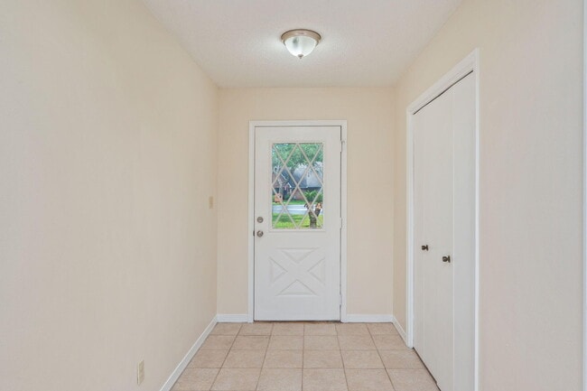 Building Photo - 822 St Joseph Cove