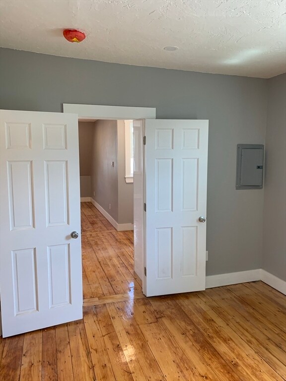 Building Photo - 8 Beethoven St