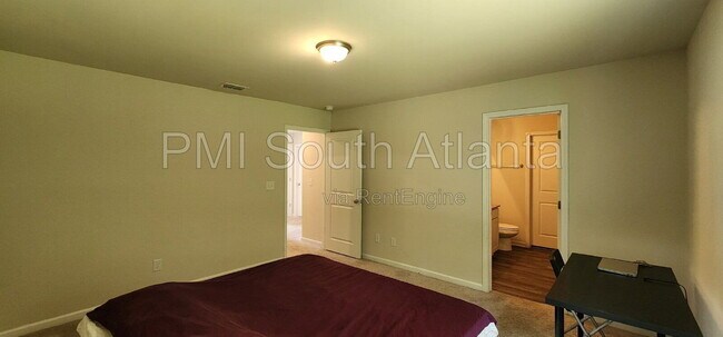 Building Photo - 116 Dogwood Ln