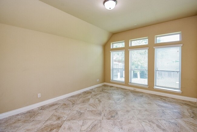 Building Photo - 10310 Rouken Glen Ct.