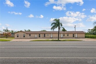 Building Photo - 13 FM 1015