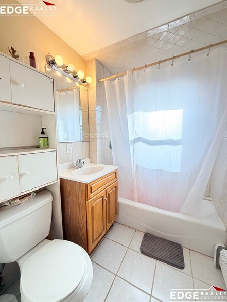 Building Photo - 94 Nottinghill Rd