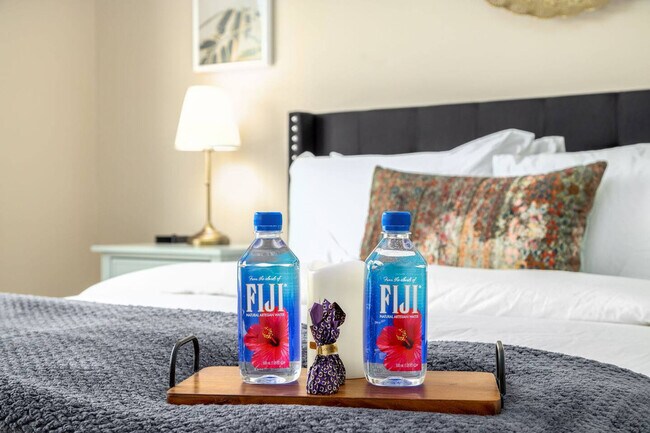 Building Photo - 6226 Oonas Way