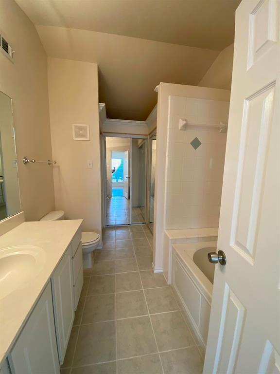 Building Photo - 3101 Townbluff Dr